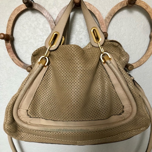 ✨CHLOE PARATAY PERFORATED CREAM LARGE BAG PRE 💓 CONDITION ✨ LOTS OF LIFE LEFT ✨ - Picture 2 of 13